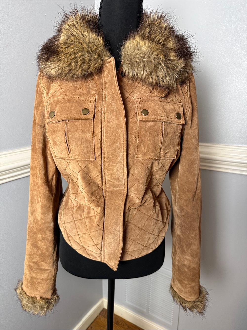 Vintage Women's Real leather (Suede) Y2K Jacket with Faux-Fur Trim -Aviator